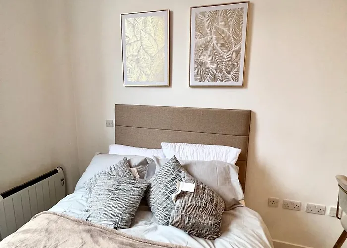 Luxury Studio With Super Fast Wifi Gated Development
